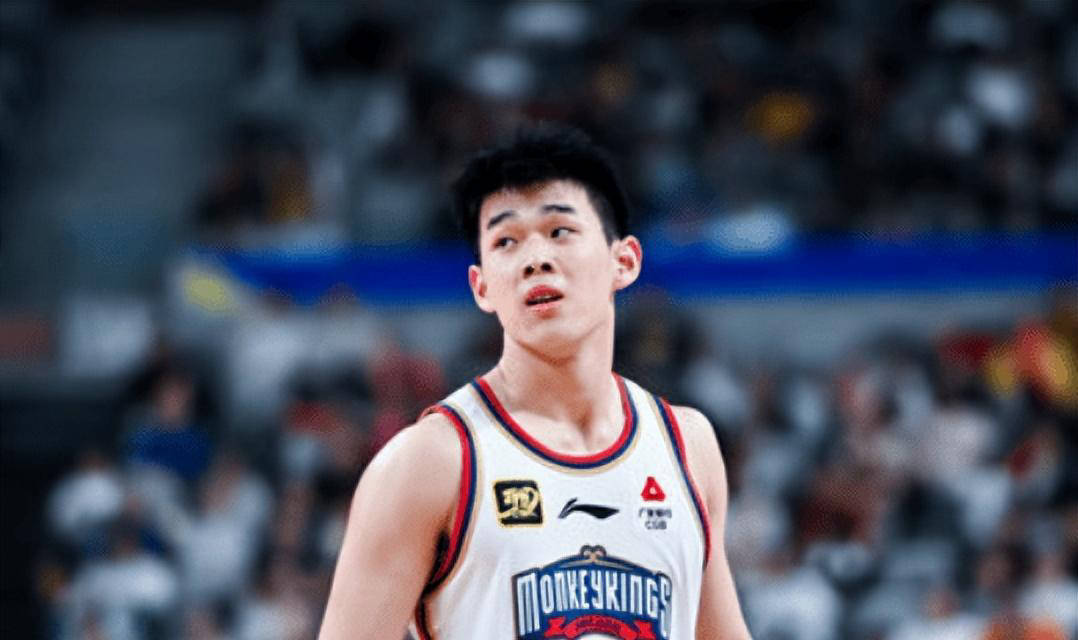 皇冠体育-林葳将前往达拉斯独行侠队试训NBA，展望未来